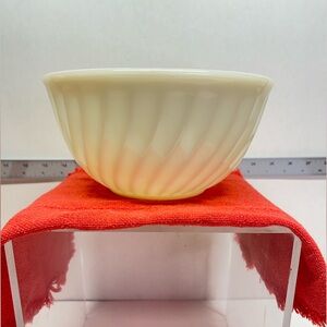 VTG Fire-King Ivory Swirl Mixing Bowl 8" Nesting Bowl Cream Glass Anchor Hocking